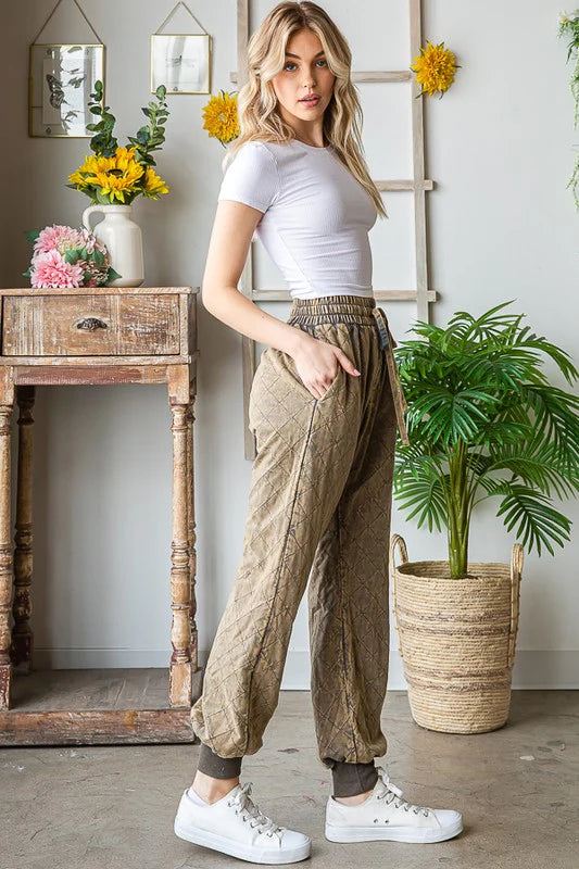 Oli & Hali Olive quilted joggers